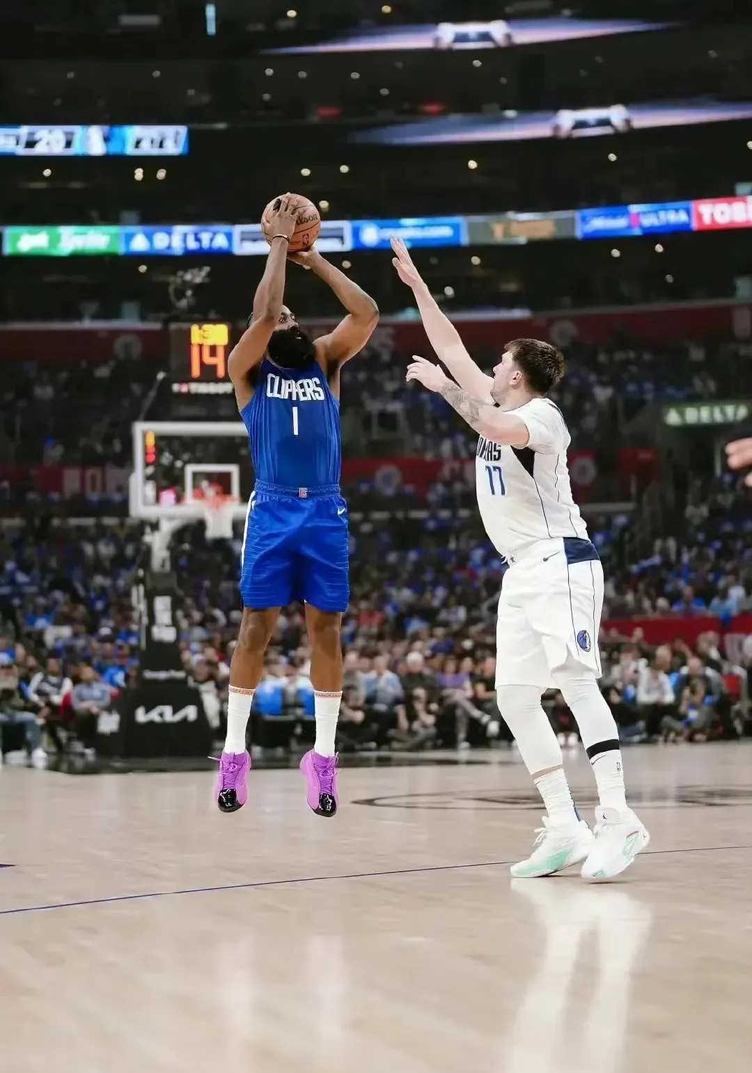 上海海港迎NBA季后赛关键赛；窗口期复出首秀；质疑声仍在；细节决定成败的简单介绍